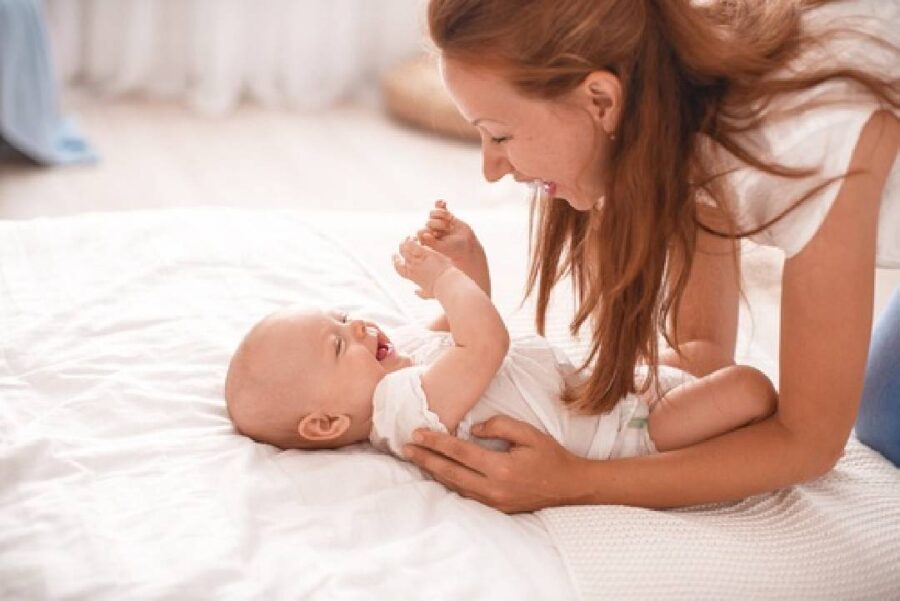 TOP 3 matériels Montessori indispensable pour un bébé de 0 à 12 mois